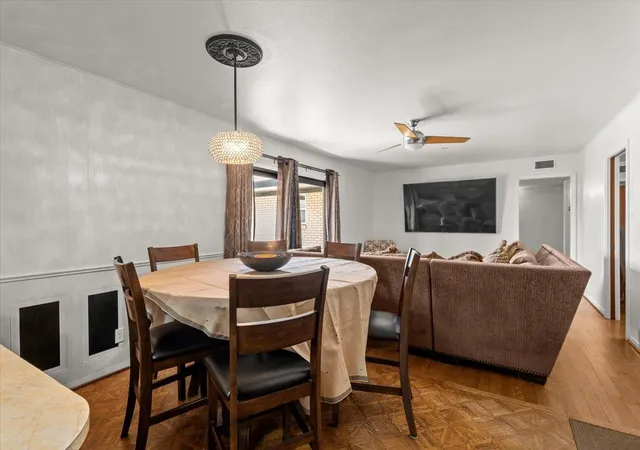 Photo 4 of Single family home for sale at 11901 Oak Trl, Austin, TX 78753 | MLS# 2851265 | Listing updated on 2026-09-22