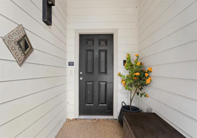 Photo 3 of Single family home for sale at 309 Rimrock Ct, Bastrop, TX 78602 | MLS# 9155846 | Listing updated on 2026-08-28