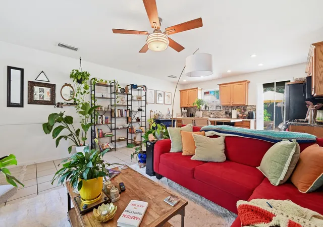 Listing Photo 5 - Condo for sale in building located at 4910 Suburban Dr, Austin, TX 78745