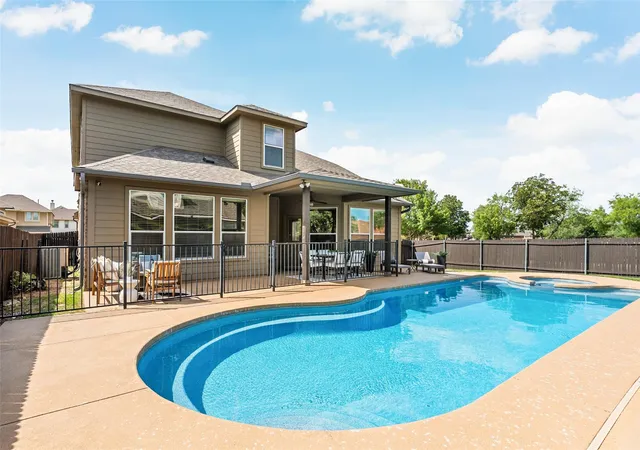 Photo 4 of Single family home for sale at 746 Easton Dr, San Marcos, TX 78666 | MLS# 8106419 | Listing updated on 2026-10-06