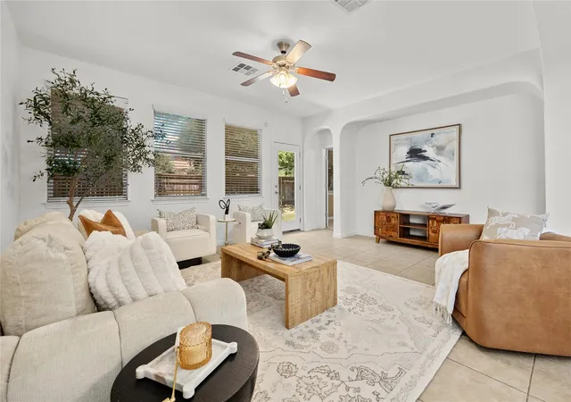 1st image of 1069 Sussex Wy, Round Rock, TX 78665 | MLS# 1950890