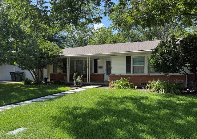 1st image of 1405 E 16th St E, Georgetown, TX 78626 | MLS# 1382876