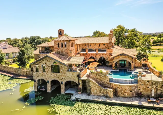 2nd image of 113 La Posada, Horseshoe Bay, TX 78657 | MLS# 1588102