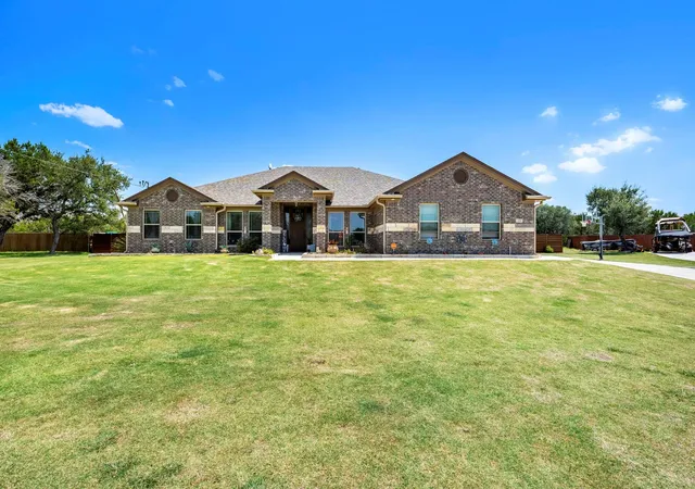 2nd image of 119 Savage Cir, Copperas Cove, TX 76522 | MLS# 8415725