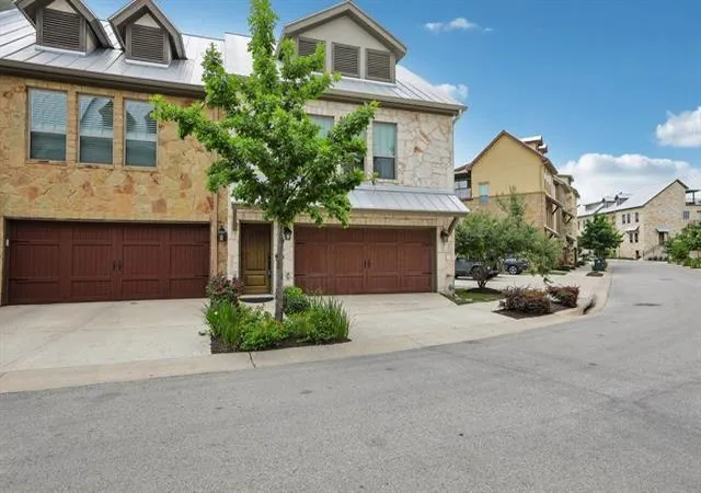 Photo 37 of Townhouse for sale at 332 Adams St, Georgetown, TX 78628 | MLS# 3500615 | Listing updated on 2026-08-30