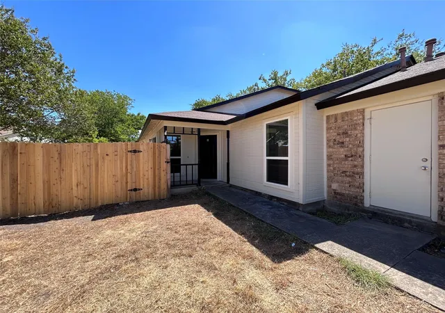 2nd image of 2112 Cedar Bend Dr, Austin, TX 78758 | MLS# 6738867
