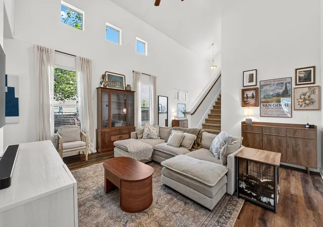 Listing Photo 4 - Condo for sale in building located at 2101 Rivers Edge Wy, Austin, TX 78741 - Unit #3