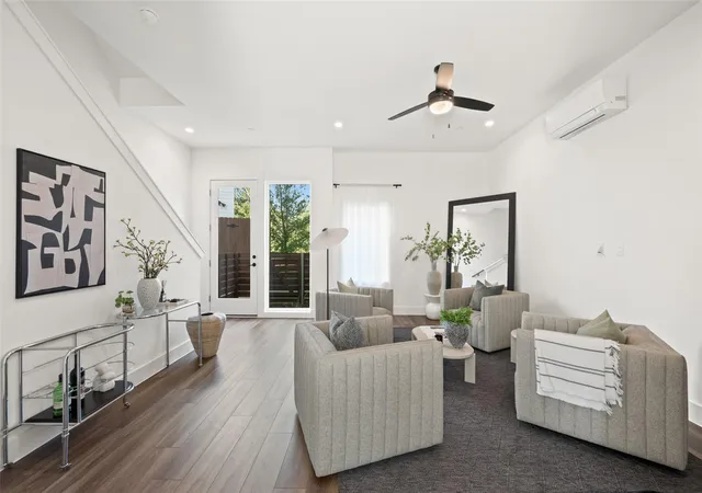 Photo 4 of Townhouse for sale at 5201 E Martin Luther King Jr Blvd #7103, Austin, TX 78721 | MLS# 7692610 | Listing updated on 2026-10-18