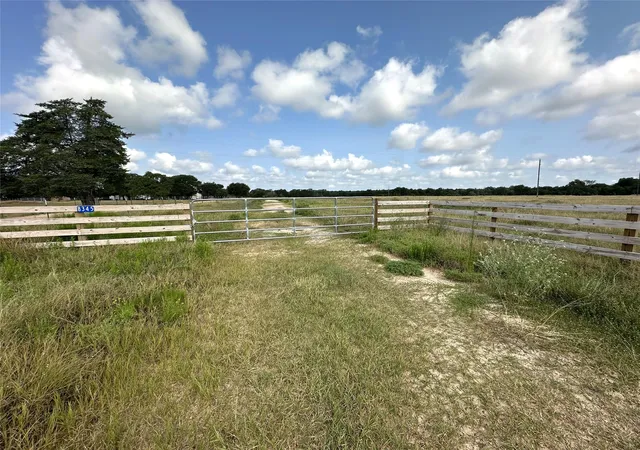 Photo 3 of House for sale at 8345 Farm To Market 2145, La Grange, TX 78945 | MLS# 4983499 | Listing updated on 2026-07-31