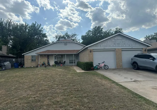 1st image of 416 Greenlawn Blvd, Round Rock, TX 78664 | MLS# 5585136