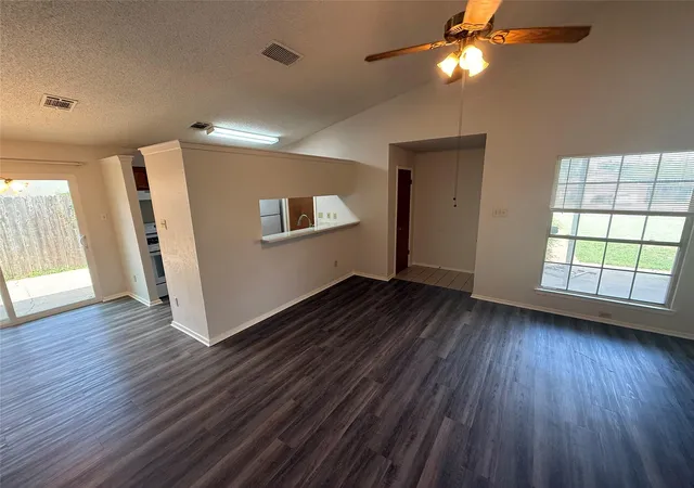 14th image of 416 Greenlawn Blvd, Round Rock, TX 78664 | MLS# 5585136