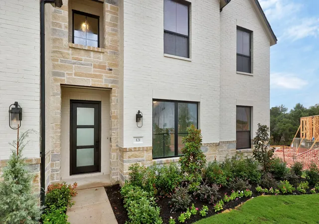 Photo 2 of Single family home for sale at 121 Beebalm Cv, Georgetown, TX 78633 | MLS# 7493363 | Listing updated on 2026-10-25