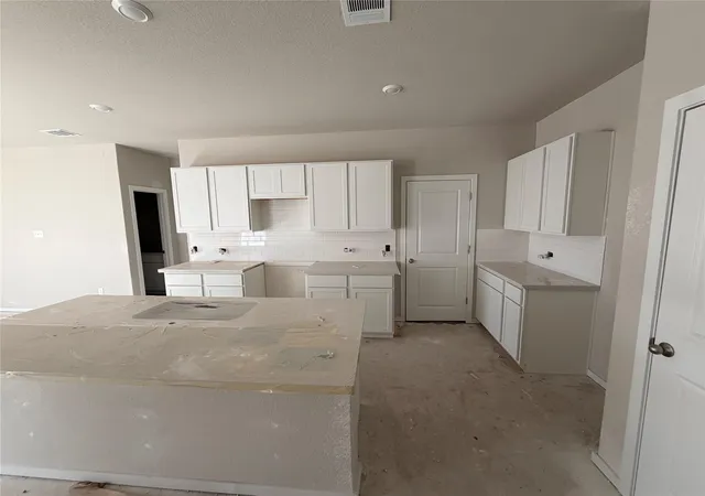 Photo 4 of Single family home for sale at 109 Branchwood Path, Taylor, TX 76574 | MLS# 9735278 | Listing updated on 2026-10-21