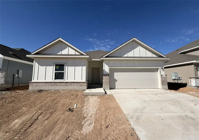 Single family home for sale at 125 Branchwood Path, Taylor, TX 76574 | MLS# 5107599
