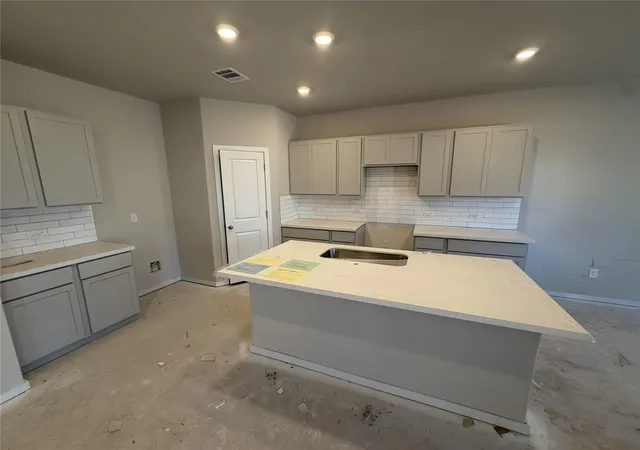 Photo 4 of Single family home for sale at 125 Branchwood Path, Taylor, TX 76574 | MLS# 5107599 | Listing updated on 2026-10-22