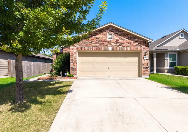 2nd image of 13521 Abraham Lincoln St, Manor, TX 78653 | MLS# 1790288