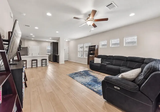 5th image of 6403 Principale Dr, Pflugerville, TX 78660 | MLS# 9975232