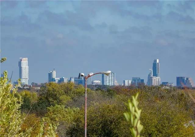 21st image of 6903 Deatonhill Dr #28, Austin, TX 78745 | MLS# 7374900