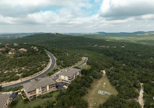3rd image of 17800 Edgewood Wy, Jonestown, TX 78645