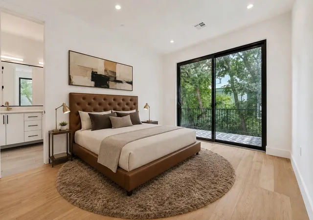 Photo 4 of Condo for sale at 3208 Clawson Rd #5A, Austin, TX 78704 | MLS# 5435337 | Listing updated on 2026-08-26