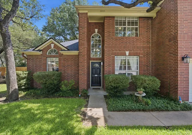 Photo 3 of Single family home for sale at 510 Brookstone Ct, Round Rock, TX 78681 | MLS# 4229153 | Listing updated on 2026-09-07