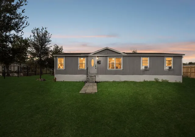 Photo 2 of Manufactured home for sale at 155 Oso St, Cedar Creek, TX 78612 | MLS# 5555526 | Listing updated on 2026-10-06