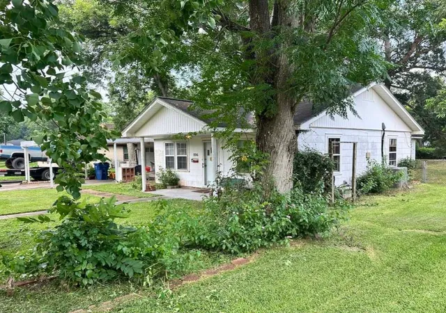 4th image of 806 Brockman St, Sweeny, TX 77480 | MLS# 1578979