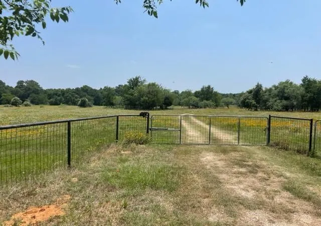 2nd image of 1010 County Road 490, Elgin, TX 78621 | MLS# 7598347