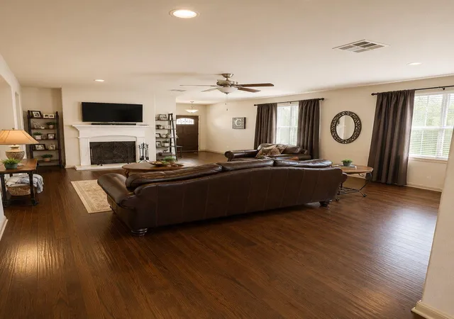 Photo 2 of Single family home for sale at 705 Algerita Dr, Georgetown, TX 78628 | MLS# 3728343 | Listing updated on 2026-10-10