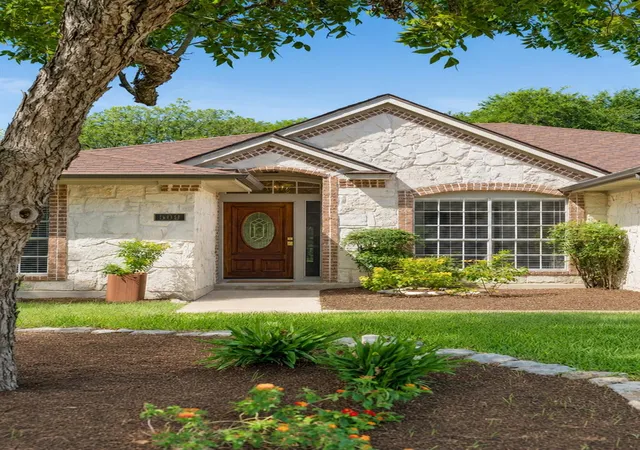 Photo 2 of Single family home for sale at 509 Kingfisher Crk Dr, Austin, TX 78748 | MLS# 7402633 | Listing updated on 2026-09-17