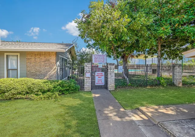 5th image of 10616 Mellow Mdws Mdws, Austin, TX 78750