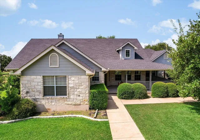 2nd image of 106 Lakeview Ln, Georgetown, TX 78633 | MLS# 4423923