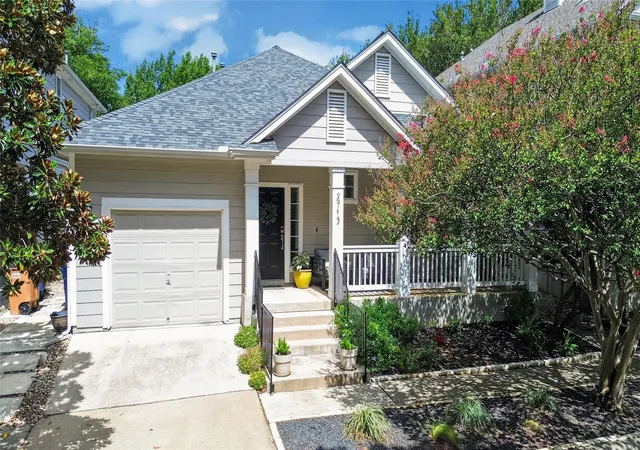 Photo 4 of Single family home for sale at 2713 Kinney Oaks Ct, Austin, TX 78704 | MLS# 8855695 | Listing updated on 2026-09-05
