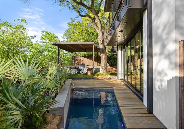 1st image of 2108 Matthews Dr, Austin, TX 78703 | MLS# 6656672