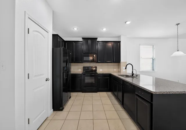5th image of 209 Evening Dusk Dr, Kyle, TX 78640 | MLS# 9690085