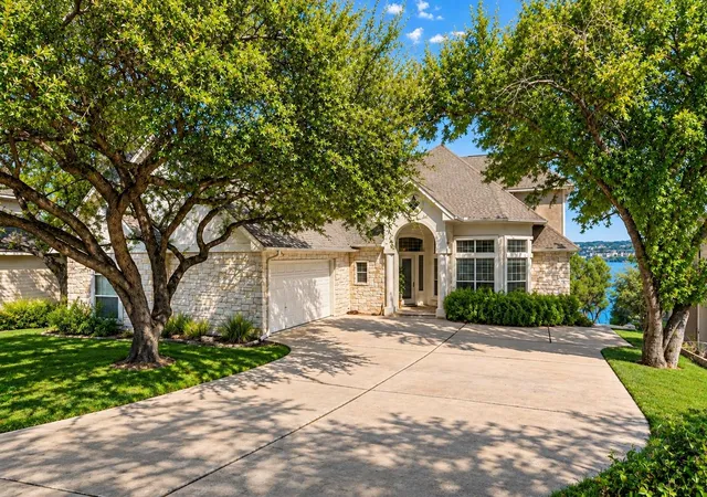 Photo 4 of Single family home for sale at 343 Venture Blvd S, Lago Vista, TX 78645 | MLS# 2085111 | Listing updated on 2026-09-23