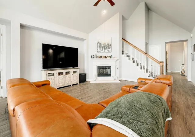 Photo 3 of Single family home for sale at 812 Anahuac Dr, Leander, TX 78641 | MLS# 9614313 | Listing updated on 2026-08-30