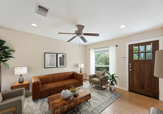 3rd image of 2507 Glen Springs Wy, Austin, TX 78741 | MLS# 5397672
