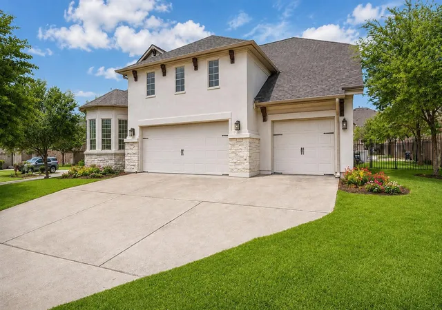 Photo 3 of Single family home for sale at 16724 Cory Cactus Dr, Austin, TX 78738 | MLS# 2447593 | Listing updated on 2026-08-13