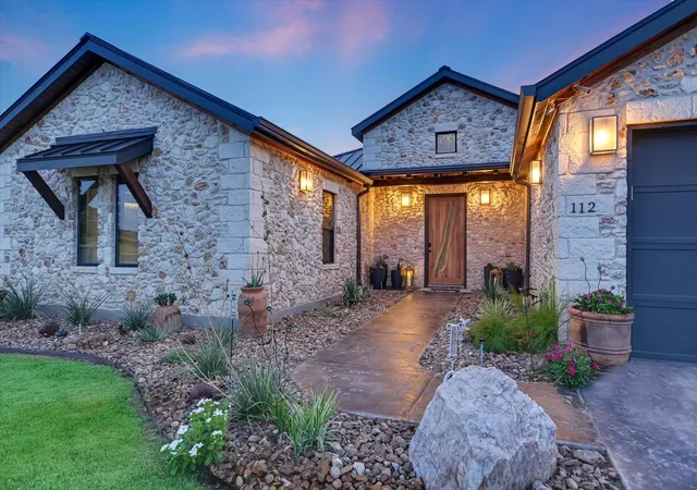 Photo 3 of Single family home for sale at 112 Clearwater Dr, Kingsland, TX 78639 | MLS# 7798779 | Listing updated on 2026-08-08