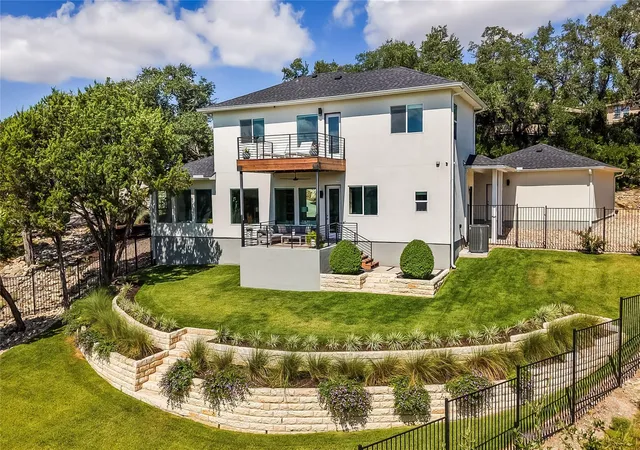 Photo 3 of Single family home for sale at 21002 Newhaven Cv, Lago Vista, TX 78645 | MLS# 1918070 | Listing updated on 2026-10-04