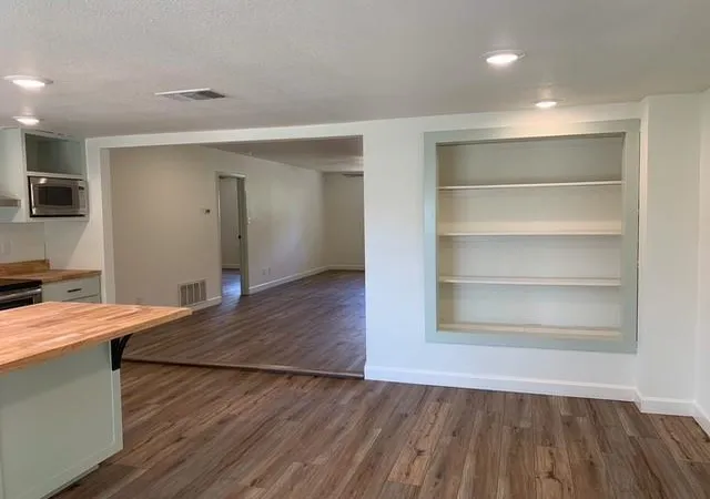 4th image of 510 Avenue F Ave, Marble Falls, TX 78654 | MLS# 9289654