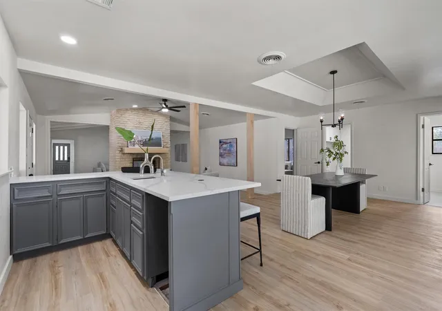 4th image of 703 Parkway St, Georgetown, TX 78628 | MLS# 8162107