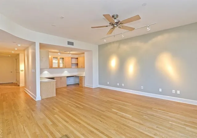 4th image of 901 W 9Th St #508, Austin, TX 78703 | MLS# 4623415