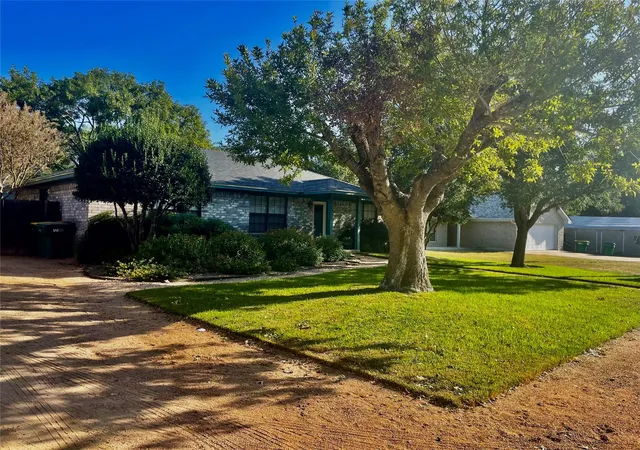 3rd image of 1113 Hackberry Dr, Marble Falls, TX 78654 | MLS# 2671318