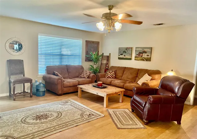 4th image of 1113 Hackberry Dr, Marble Falls, TX 78654 | MLS# 2671318