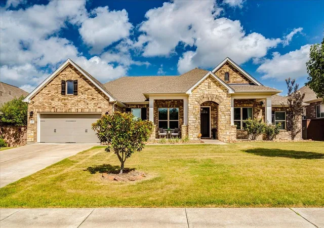 Photo 3 of Single family home for sale at 221 Clearwater Way, Kyle, TX 78640 | MLS# 2164827 | Listing updated on 2026-09-30