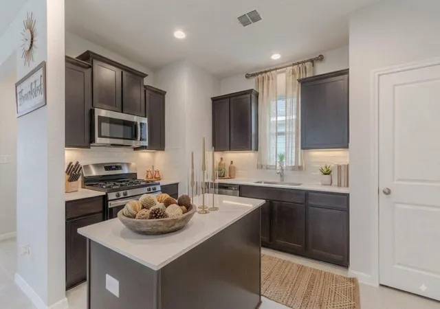 Photo 3 of Single family home for sale at 1064 Esplanade Pkwy, San Marcos, TX 78666 | MLS# 3051545 | Listing updated on 2026-08-15