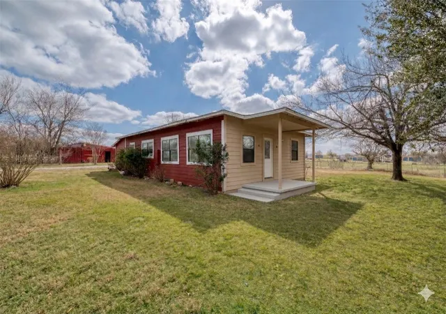 3rd image of 430 N Fm 487, Rockdale, TX 76567 | MLS# 2914565
