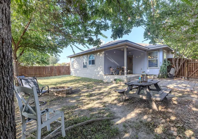 Photo 3 of Single family home for sale at 114 Creston St, Hutto, TX 78634 | MLS# 9401715 | Listing updated on 2026-10-28